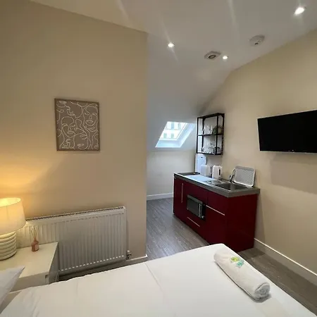 6 Studio Flat, 50M To Airbus Bristol Exterior photo