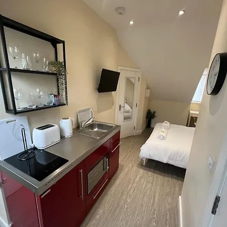 6 Studio Flat, 50M To Airbus Bristol Exterior photo